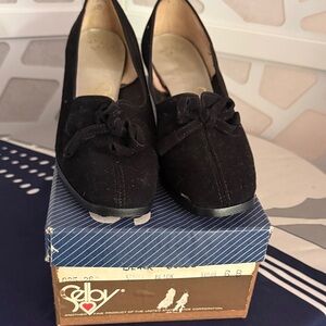 Selby Women's Classic Black Loafers